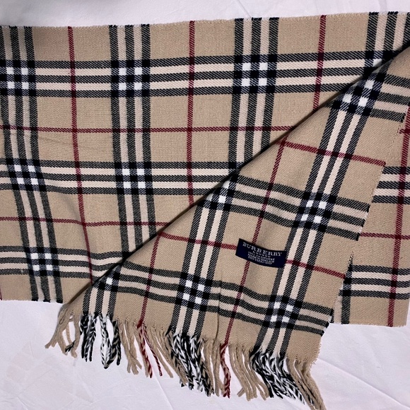 Burberry 100% Cashmere Scarf - Picture 2 of 6